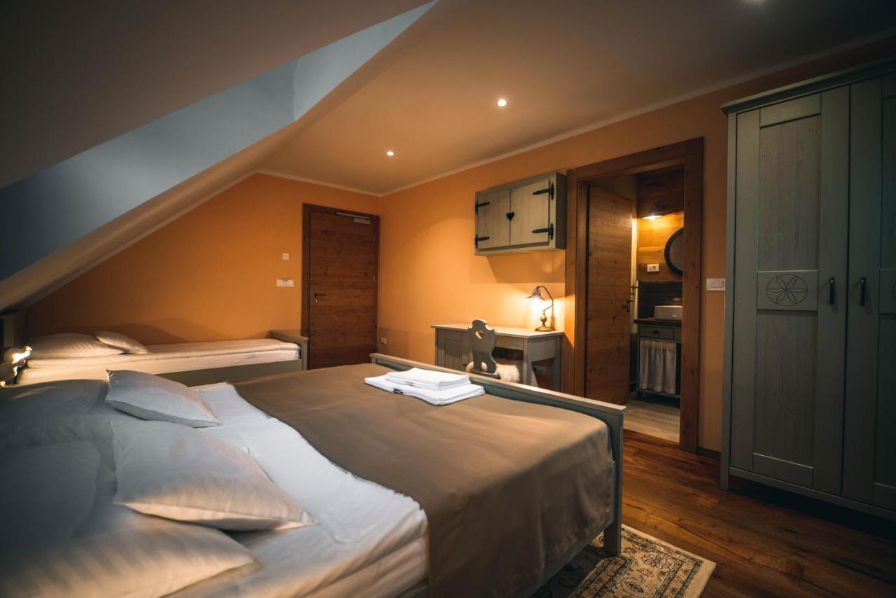 Hotel Zamorc Skofja Loka ภายนอก รูปภาพ