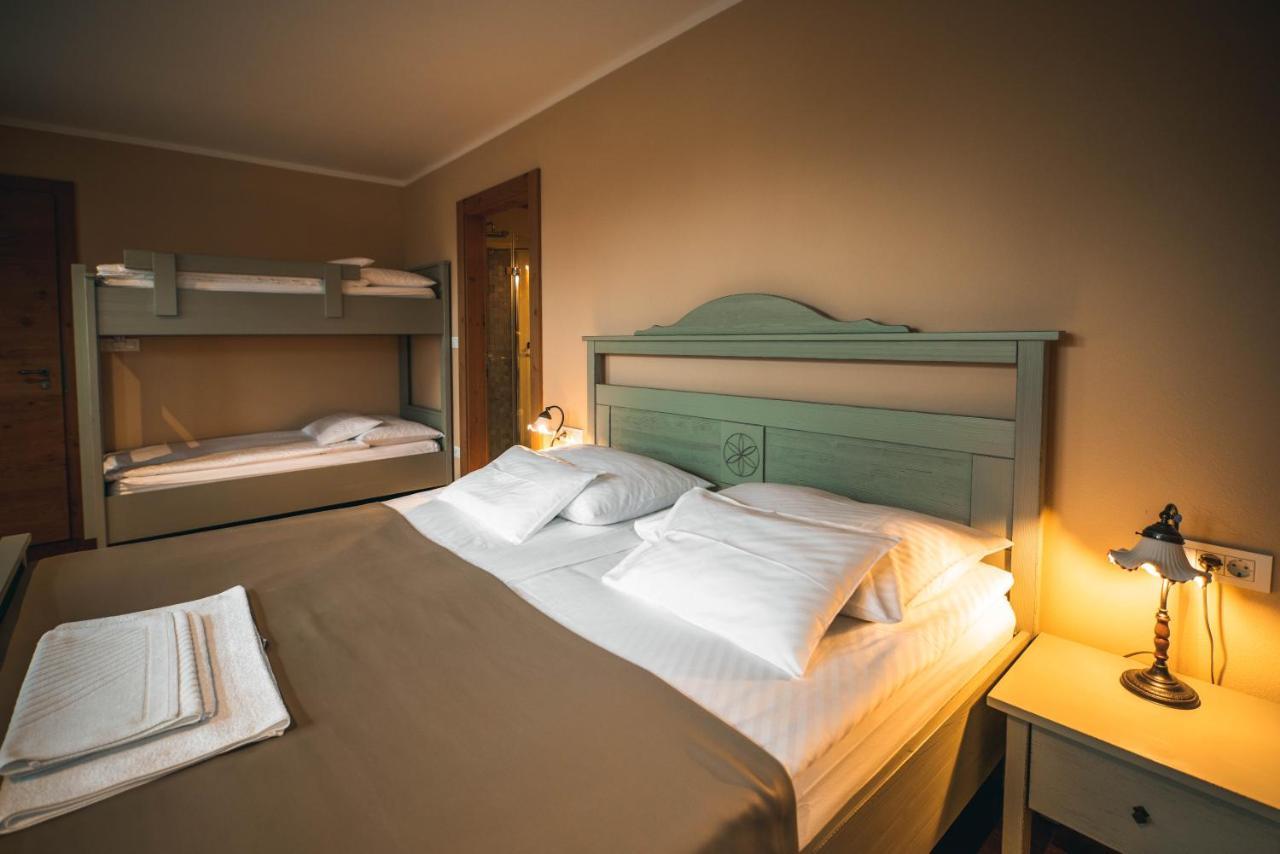 Hotel Zamorc Skofja Loka ภายนอก รูปภาพ