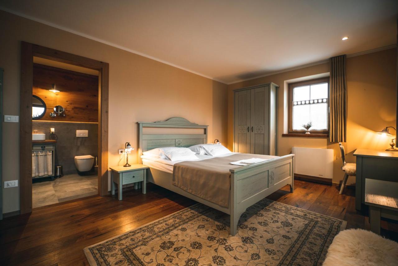 Hotel Zamorc Skofja Loka ภายนอก รูปภาพ